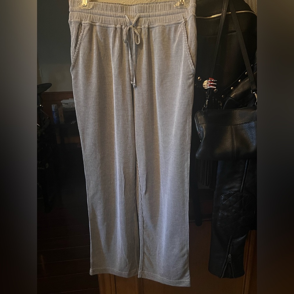 O’Neill striped lounge pants super soft!